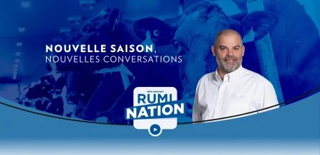 Logo du podcast RumiNation aux côtés de l’animateur du podcast et du slogan Nouvelle saison, nouvelles conversations