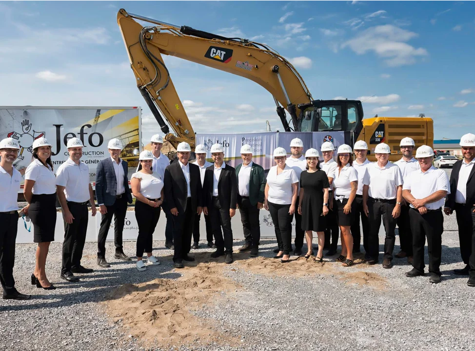 Jefo team gathered at the official groundbreaking of the new precision animal nutrition production plant.