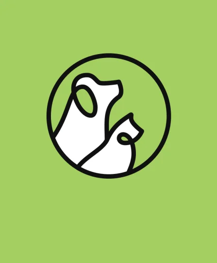 Ícono estilizado de perro y gato blancos en un círculo negro sobre fondo verde claro, para nutrición de mascotas.