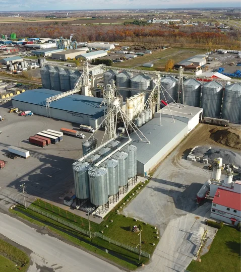 Aerial view of Jefo’s processing plant and warehouse, dedicated to logistics and animal nutrition ingredient distribution.
